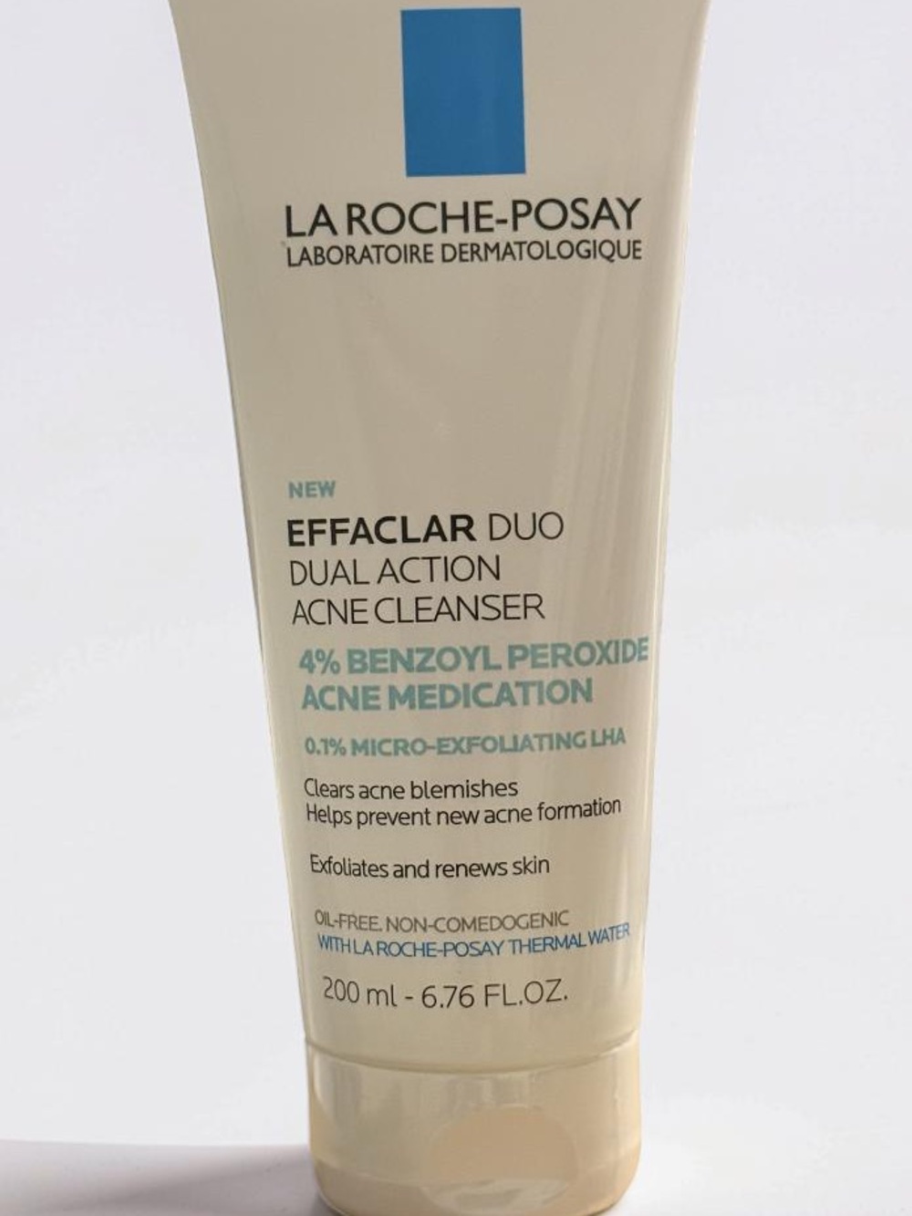 Effaclar Duo Dual Action Acne Cleanser - 4 percent Benzoyl peroxide .